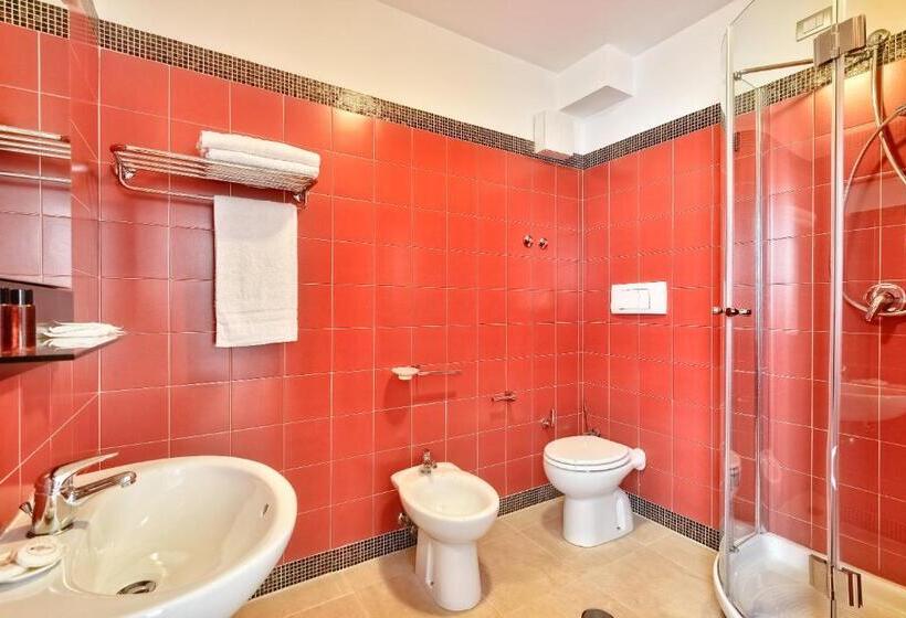 Номер Стандарт Вид на Море, Mareluna