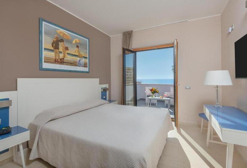 Семейный Номер Вид на Море, Mareluna