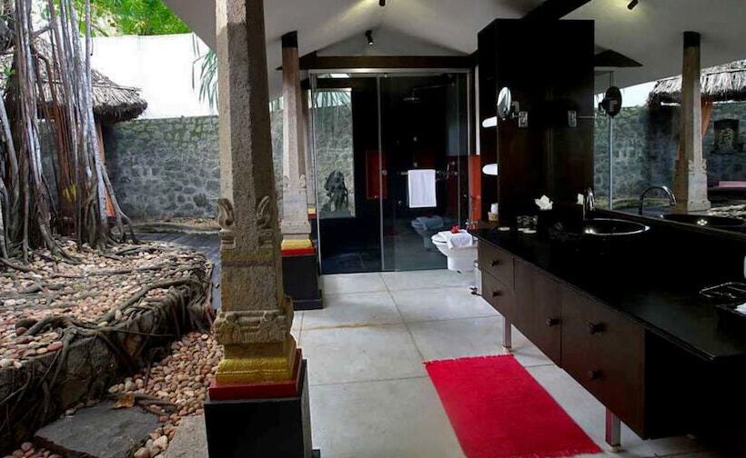 スタンダードバンガロー, Niraamaya Wellness Retreats, Surya Samudra, Kovalam