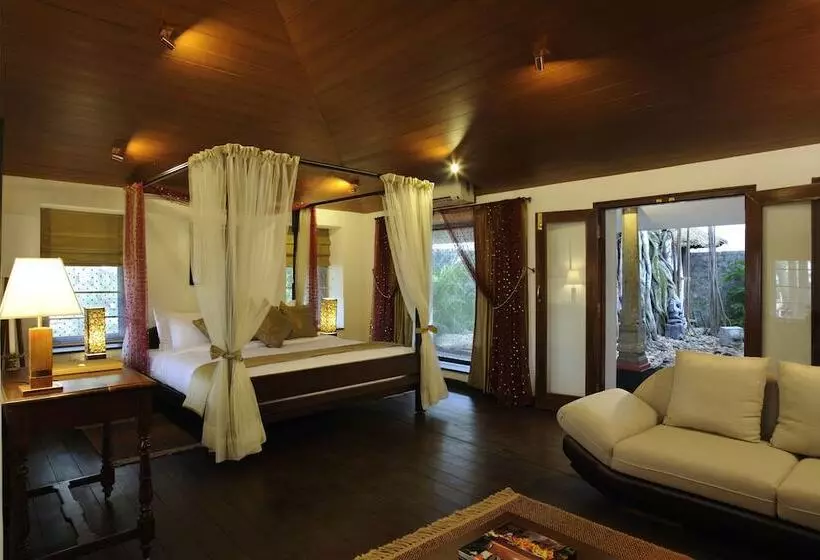 スタンダードバンガロー, Niraamaya Wellness Retreats, Surya Samudra, Kovalam