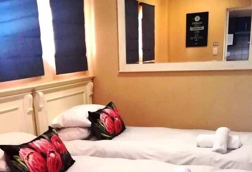 סוויטת 3 חדרי שינה, Premier Splendid Inn Port Edward