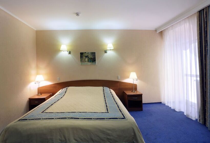 اتاق استاندارد, Sosnovyi Bor