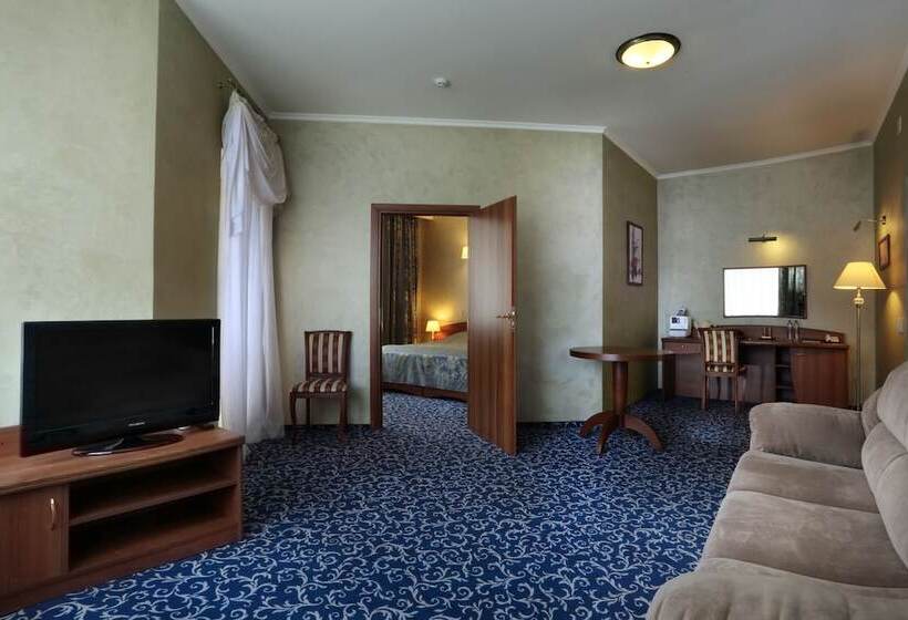 سوییت, Sosnovyi Bor