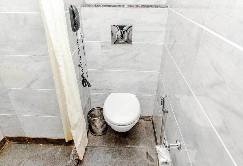 חדר אקזקיוטיב, Subash International