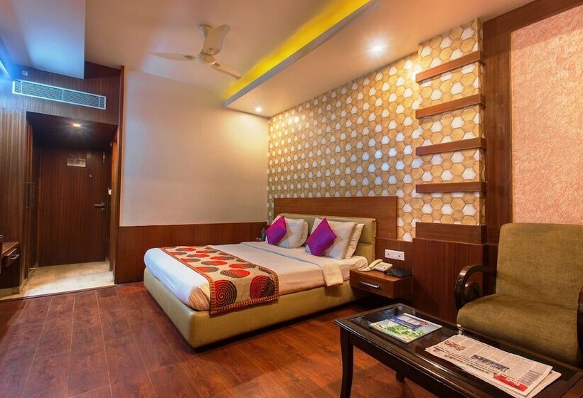 חדר אקזקיוטיב, Subash International