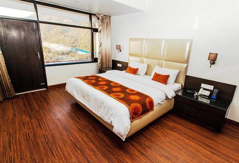 חדר אקזקיוטיב, Subash International