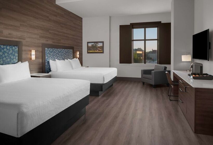 スタンダードルーム, The Oread Lawrence, Tapestry Collection By Hilton