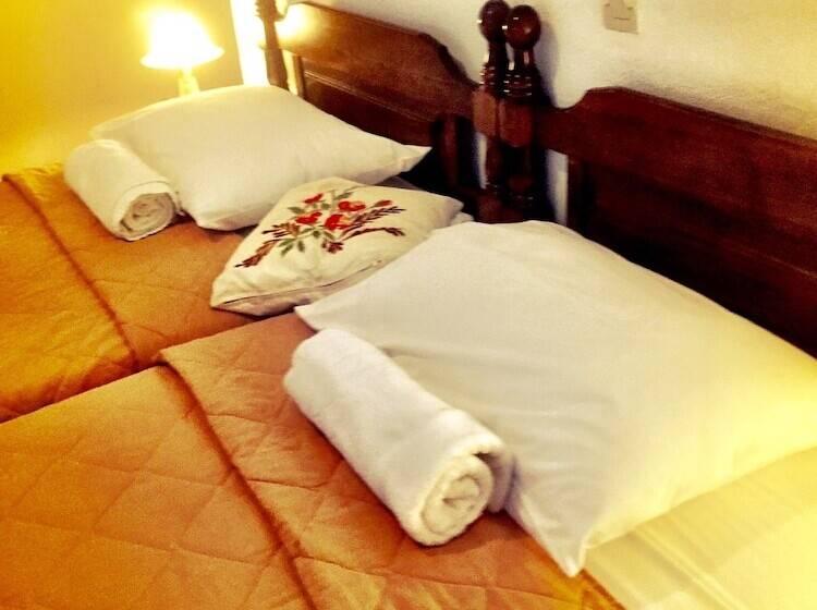 דירת חדר, Irene Villa