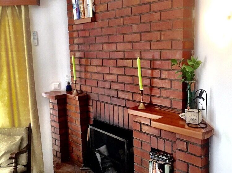 דירת משפחה, Irene Villa