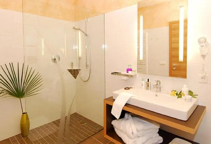 Huoneisto 1 Makuuhuone Terassi, Apparthotel Gartenresidence Nalserhof