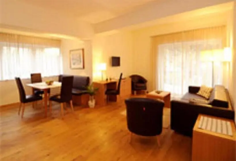 Huoneisto 1 Makuuhuone Terassi, Apparthotel Gartenresidence Nalserhof
