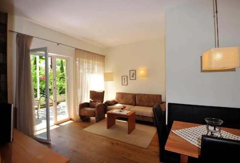 Standard-studio Terassi, Apparthotel Gartenresidence Nalserhof