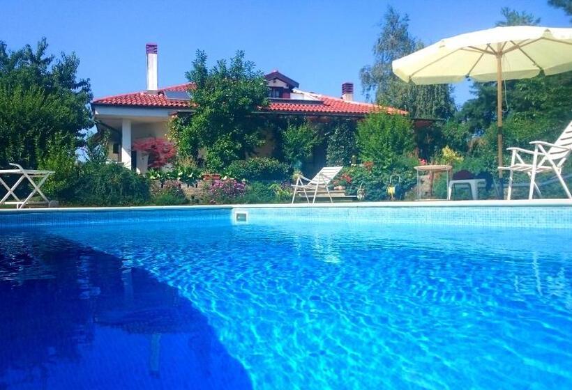 חדר דלוקס לשלושה, Ciliegissima