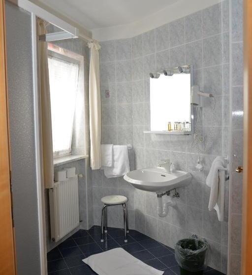 バルコニー付きスタンダードルーム, Garni Sonnegg