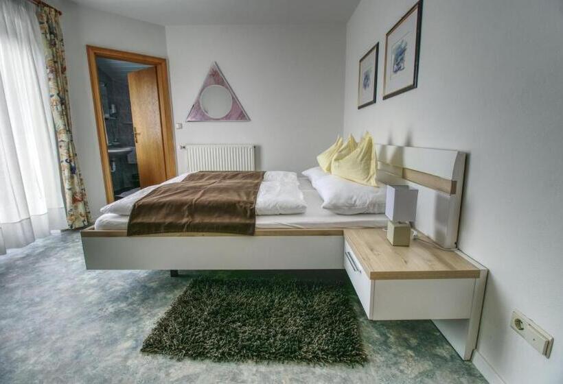 バルコニー付きスタンダードルーム, Garni Sonnegg