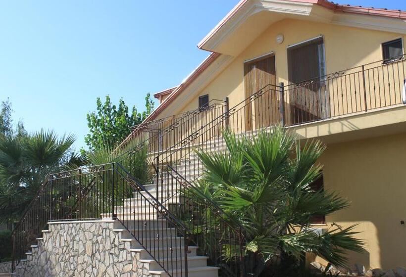 דירת חדר, Green Park Residence