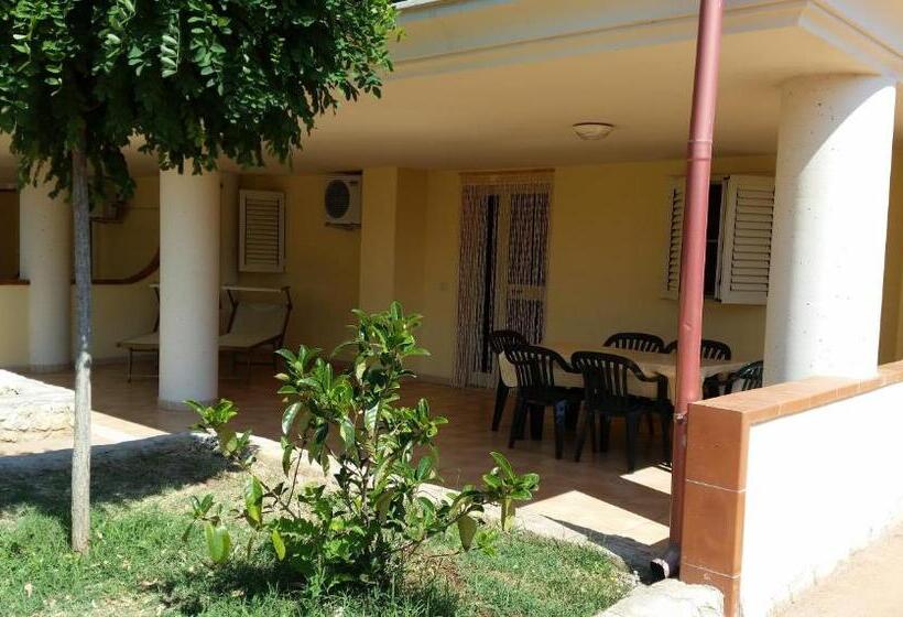 בית, 2 חדרי שינה, Green Park Residence