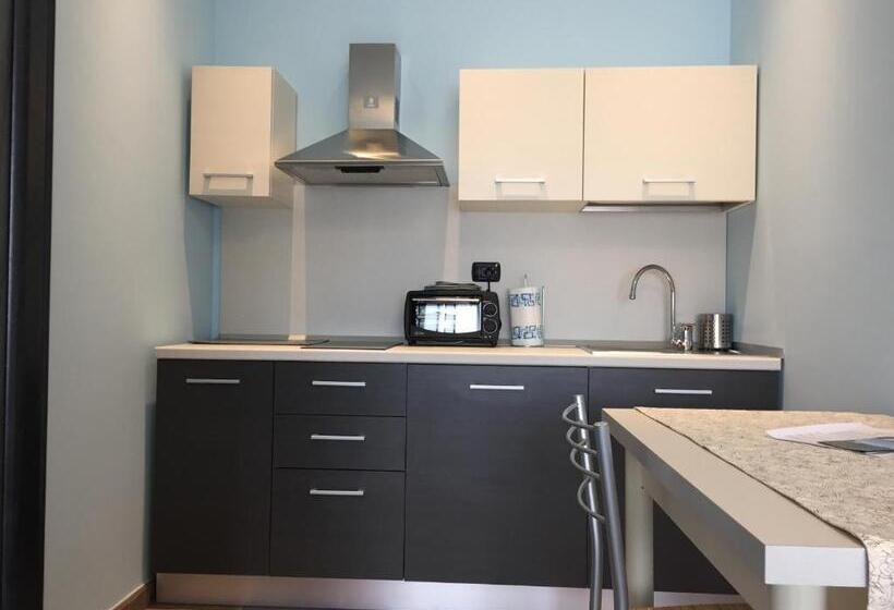 스탠다드 스튜디오, Agriturismo Finestre Di Langa