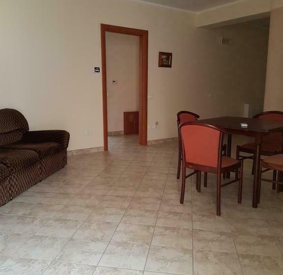 Четырехместный Номер Стандарт, Il Baronetto