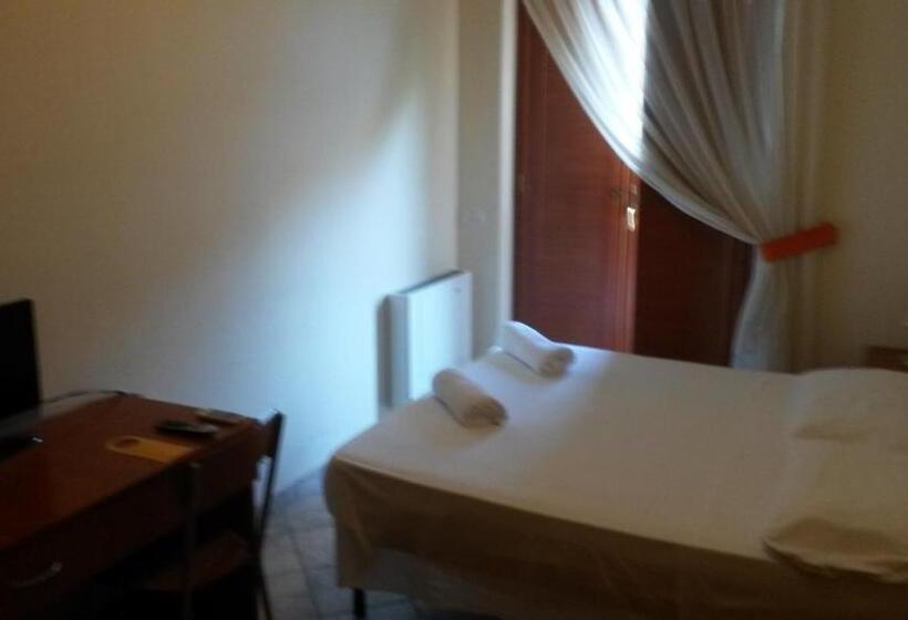 Номер Стандарт Индивидуальный, Il Baronetto