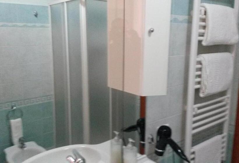 Номер Стандарт, Il Baronetto