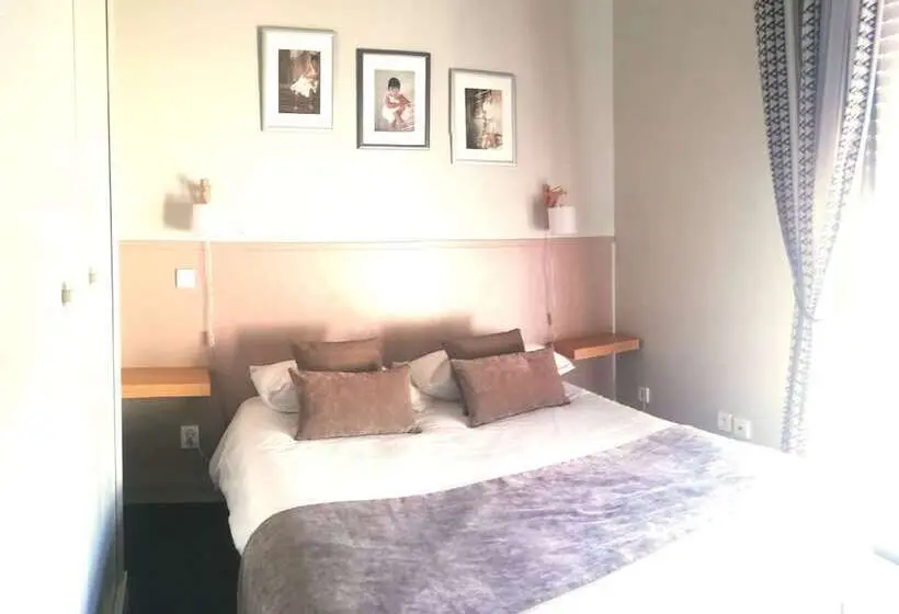 スタンダードルーム, Logis Hotel Restaurant L Orée Des Bois