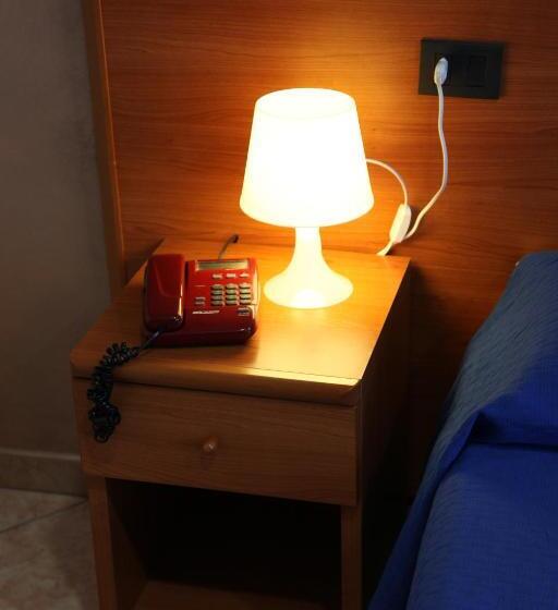 标准三人间, Toscano