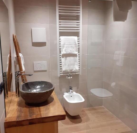 マウンテンビュースタンダードルーム, B&b Il Bucaneve