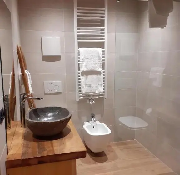 マウンテンビュースタンダードルーム, B&b Il Bucaneve