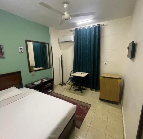 اتاق استاندارد یک نفره, Grand Hotel Qena