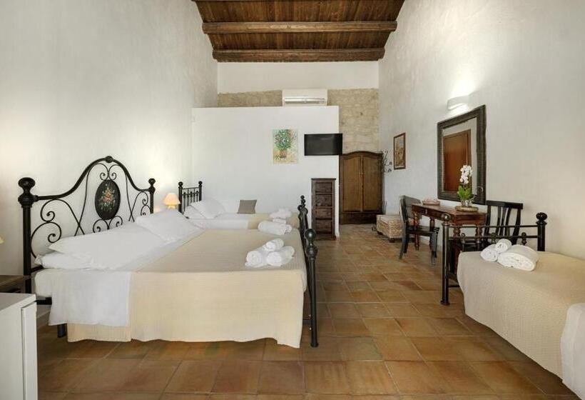 اتاق کلاسیک سه تخته, Baglio Donna Concetta