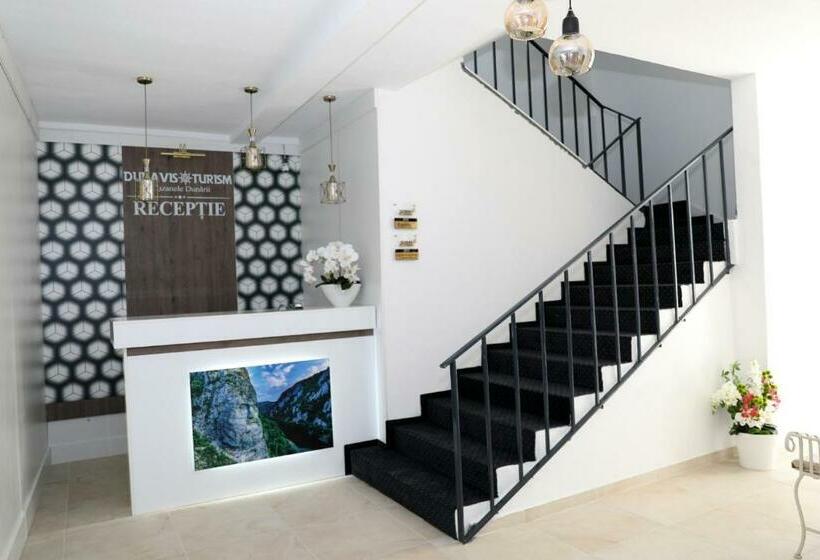 スタンダードトリプルルーム, Dunavis