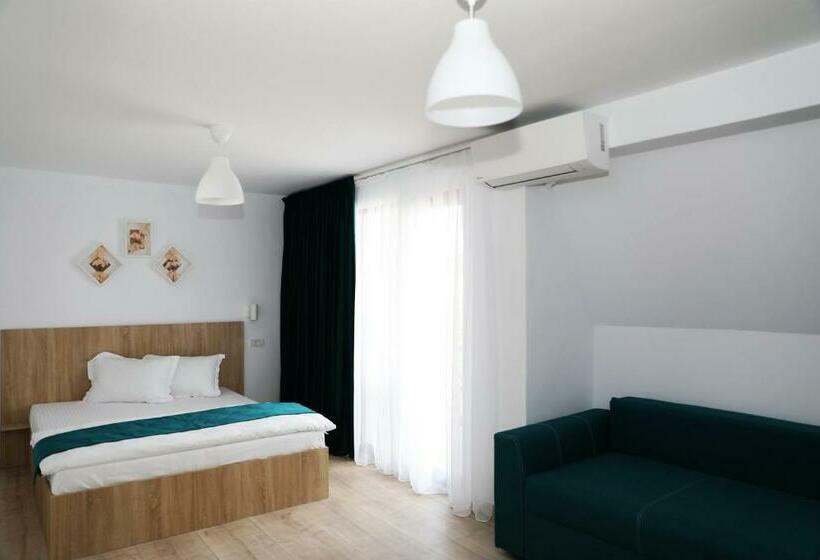 バルコニー付スイート, Dunavis