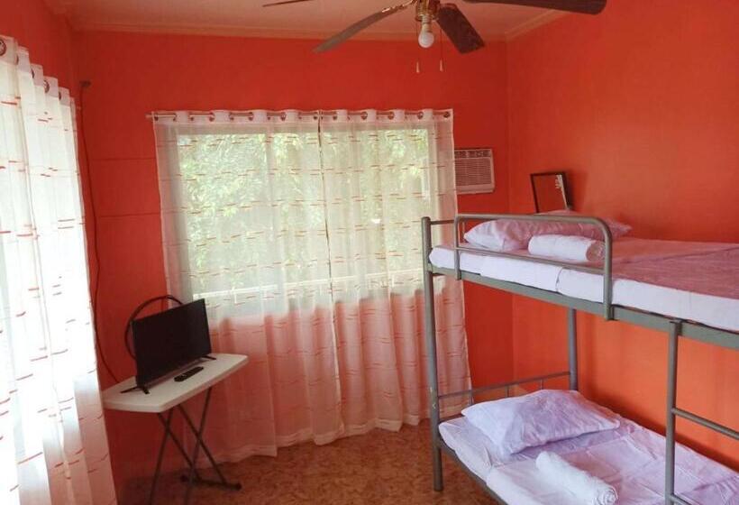 Номер Стандарт, Reddoorz @ Garcia Hernandez Bohol