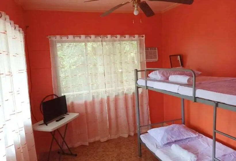 スタンダードルーム, Reddoorz @ Garcia Hernandez Bohol