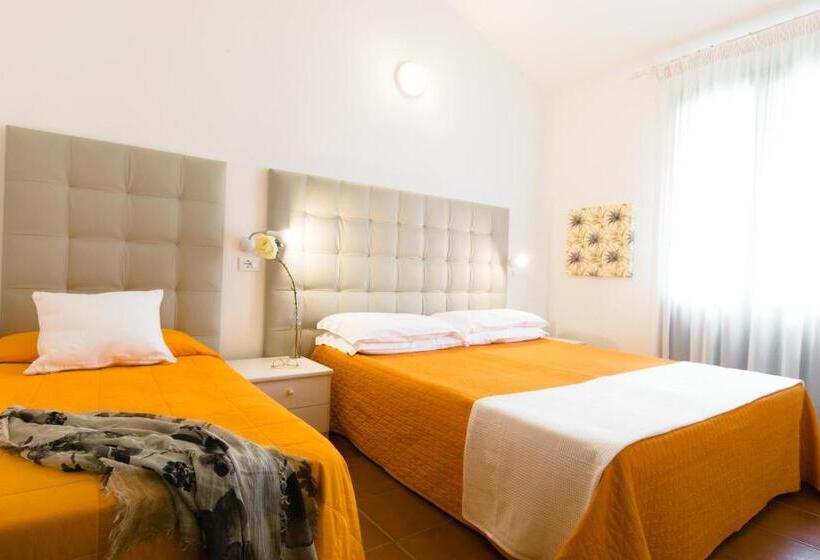 低层单卧公寓, Residence Duna Rossa
