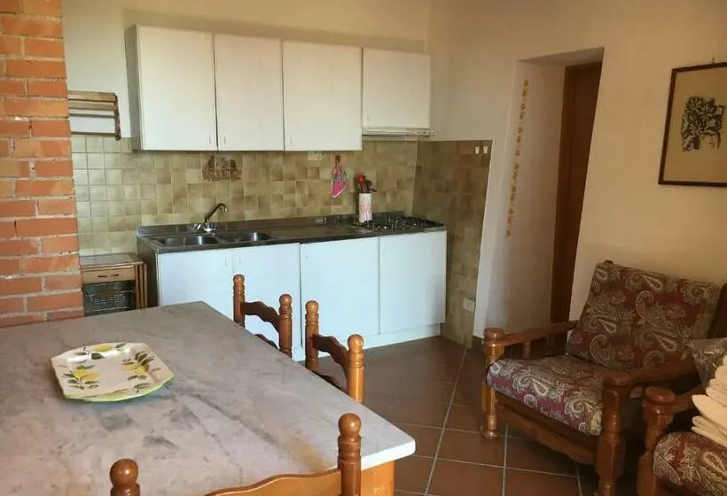 Standard-studio Allasnäkymä, Agriturismo Il Poggio