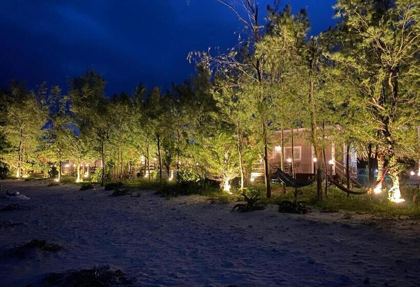 جناح مزود بتراس, Le Grand Bleu