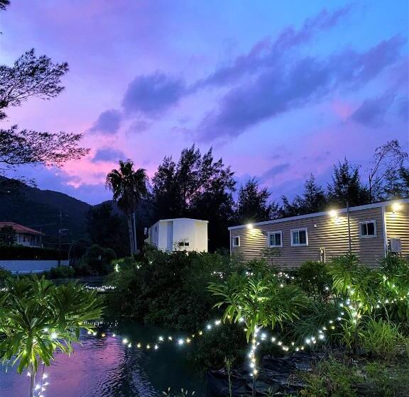 غرفة قياسية مزوَّدة بتراس, Le Grand Bleu