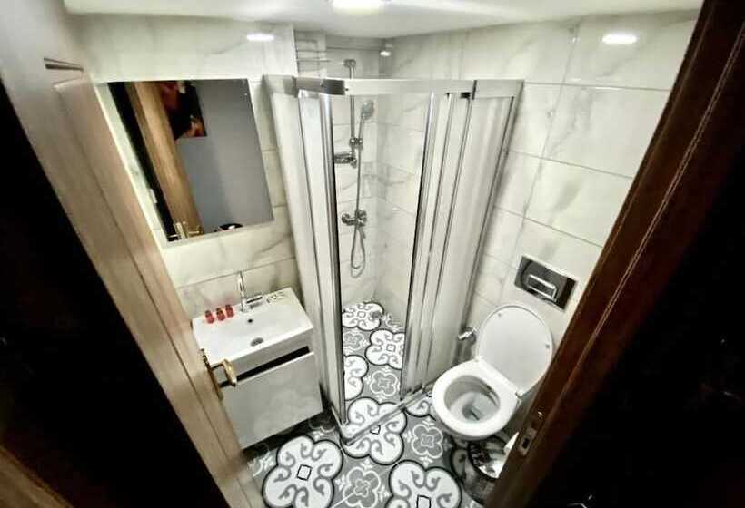 اتاق اکونومی, Otağ