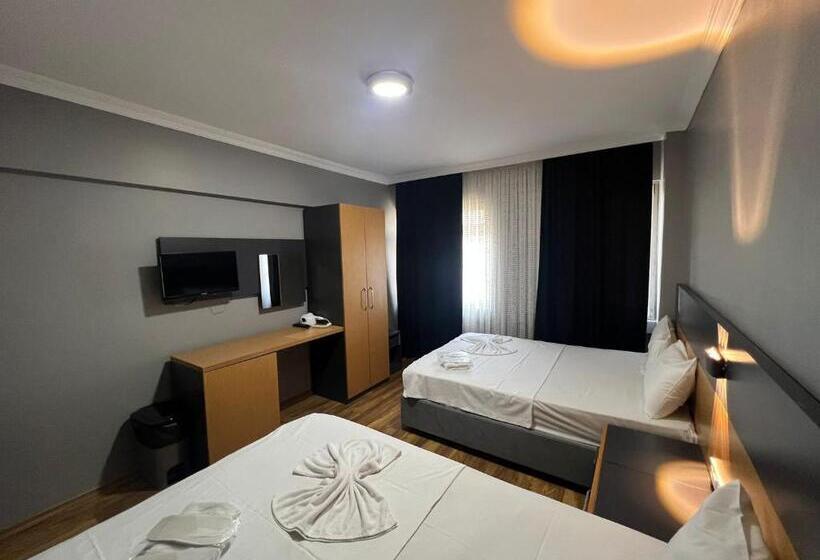 اتاق استاندارد چهار تخته, Otağ