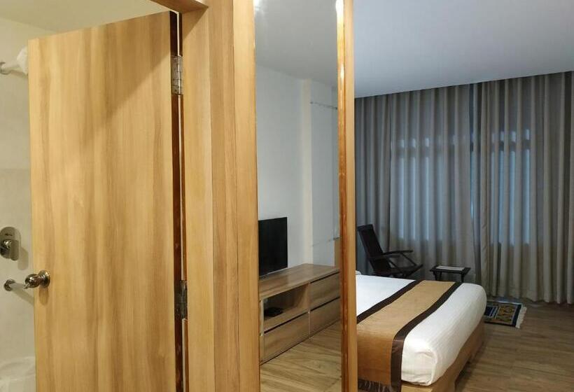 اتاق لوکس با تخت بزرگ, Sc Grand