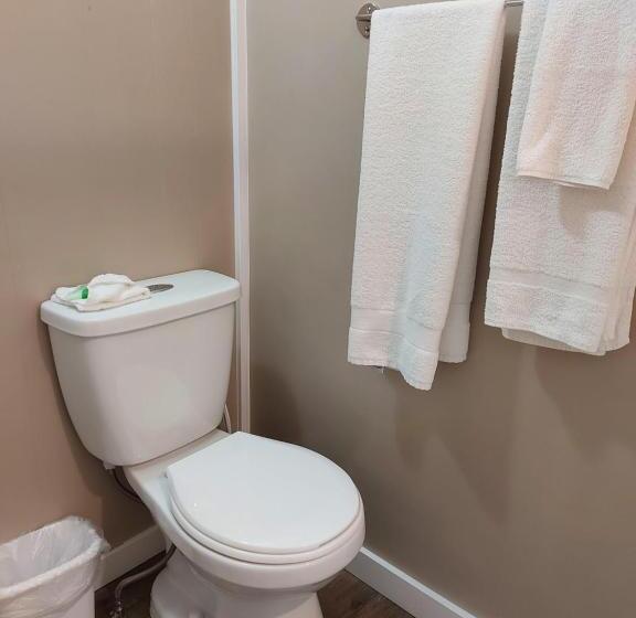 Standard studio with lake view, Richter Pass Beach Resort