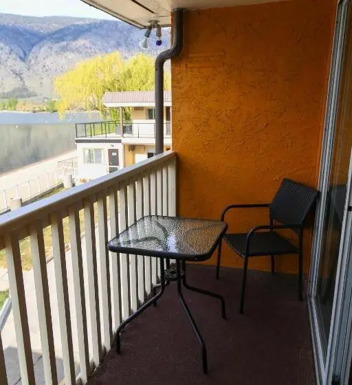 スタンダード４人部屋, Richter Pass Beach Resort
