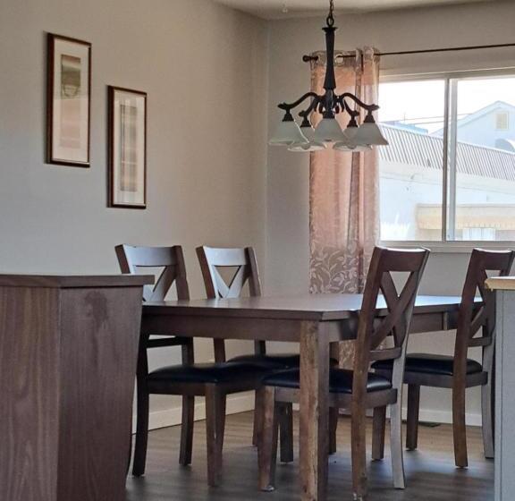 Suite with lake view, Richter Pass Beach Resort