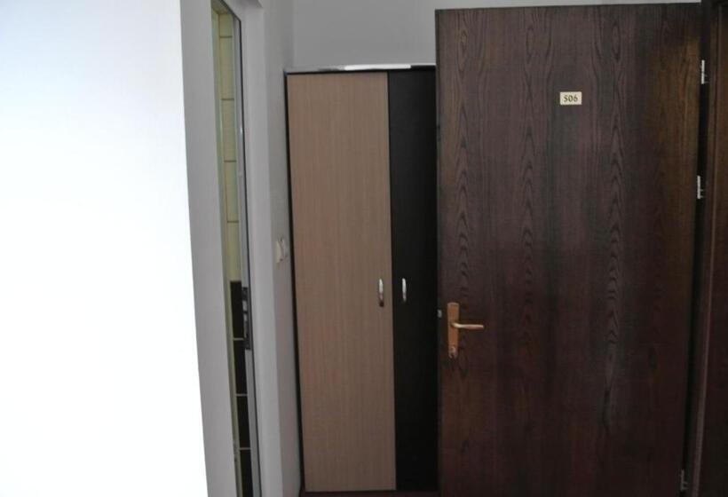 Номер Стандарт, Pensiune Restaurant Piatra Craiului