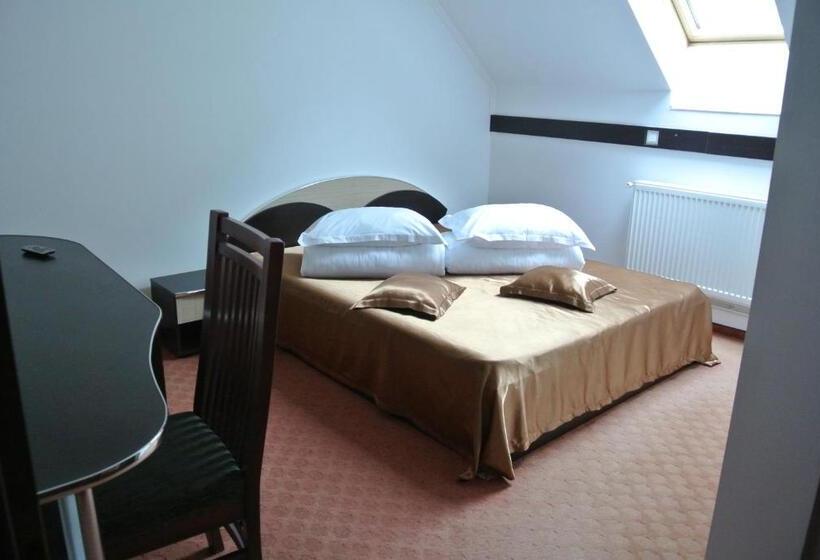 Номер Стандарт, Pensiune Restaurant Piatra Craiului