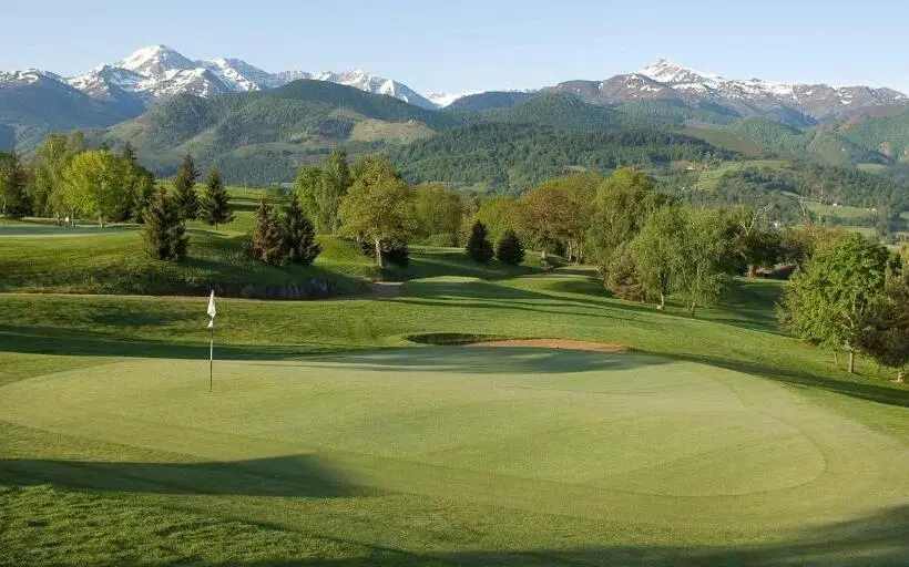 スイート, Le Domaine Du Golf Country Club De Bigorre