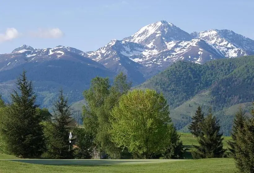 スイート, Le Domaine Du Golf Country Club De Bigorre