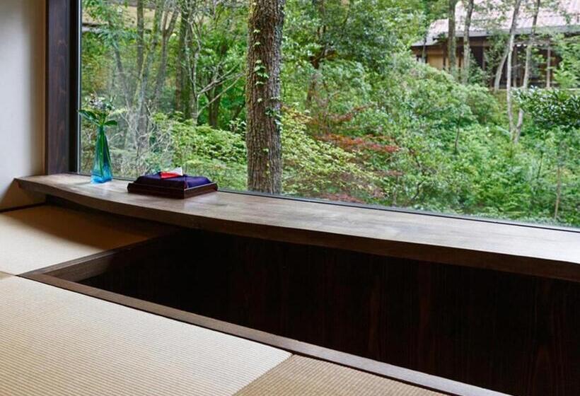غرفة قياسية مطلّة علي الحديقة, Ryokan Nushiya